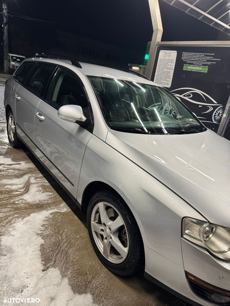Volkswagen Passat 2.0 TDI Comfortline - 5