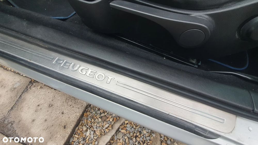 Peugeot 307 CC 1.6 - 11