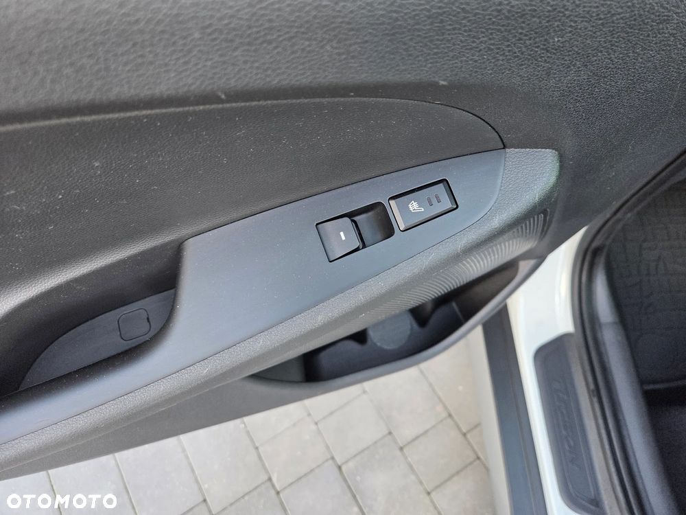 Hyundai Tucson 2.0 CRDI 4WD Automatik Premium - 20