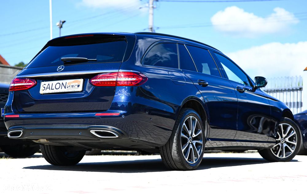 Mercedes-Benz Klasa E 220 d 9G-TRONIC Night Edition - 8