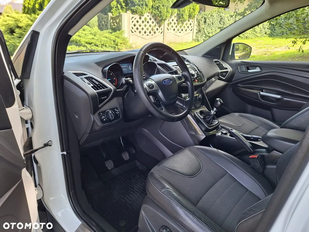 Ford Kuga 2.0 TDCi 4x4 Titanium - 13