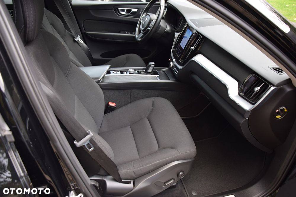 Volvo XC 60 B4 D AWD Geartronic RDesign - 11