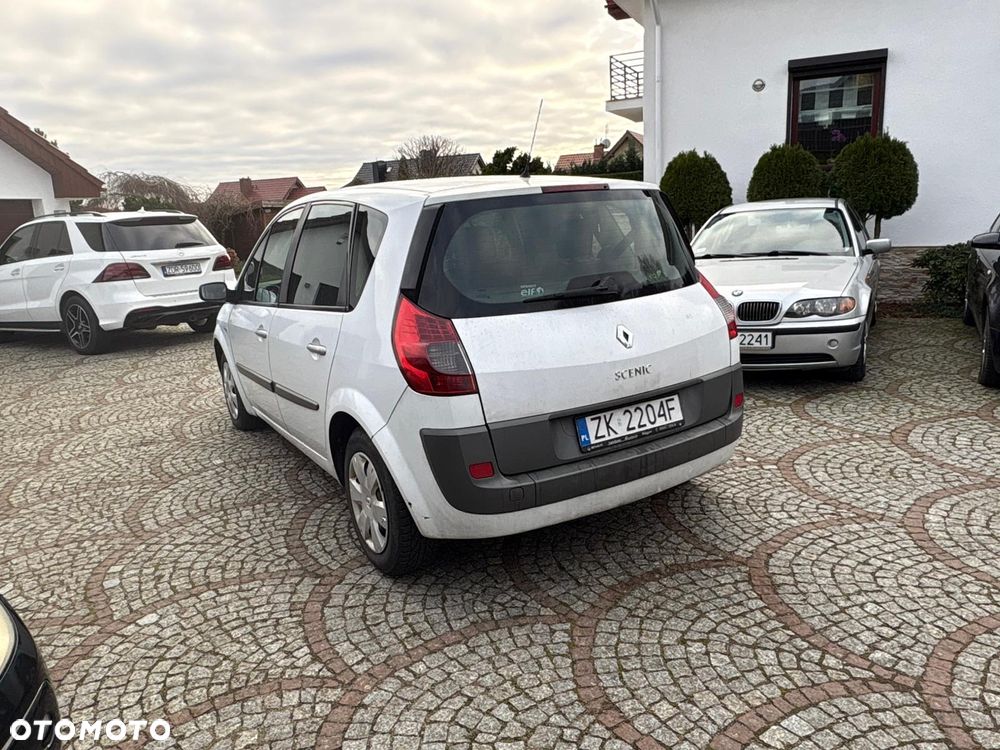 Renault Scenic 1.5 dCi FAP Avantage - 6
