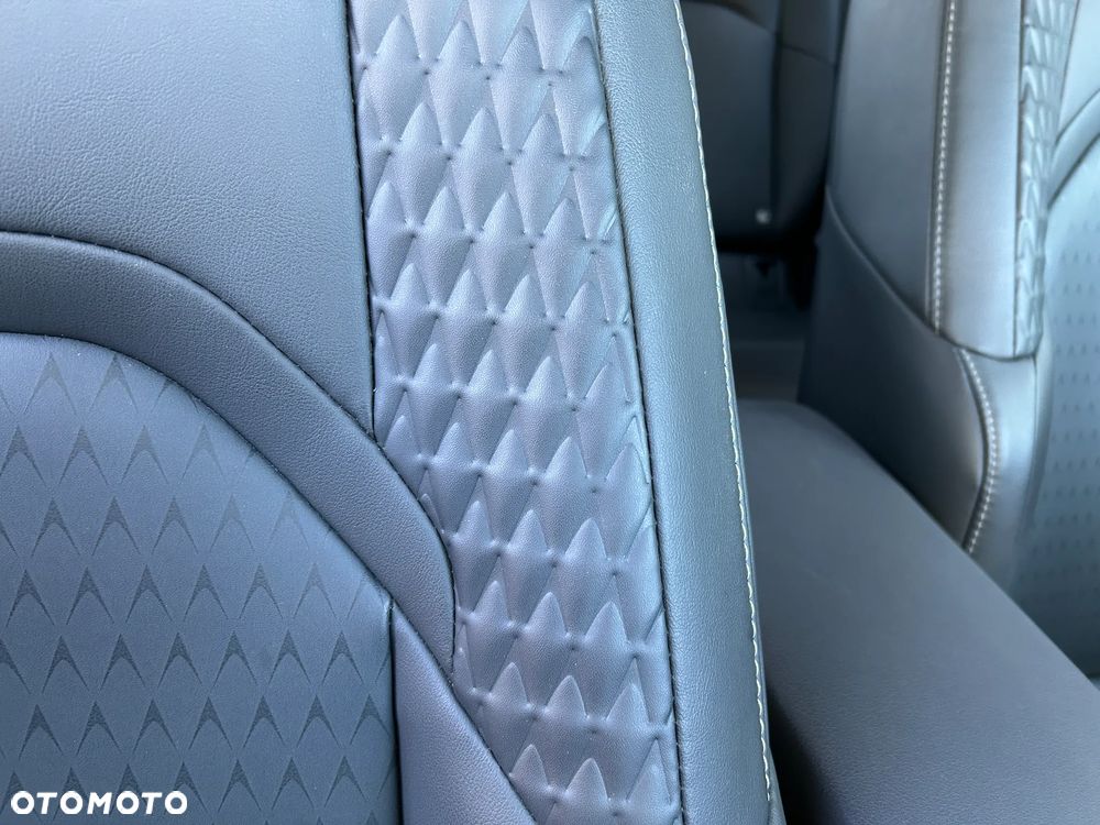 Lexus UX 250h GPF F Impression 2WD - 16