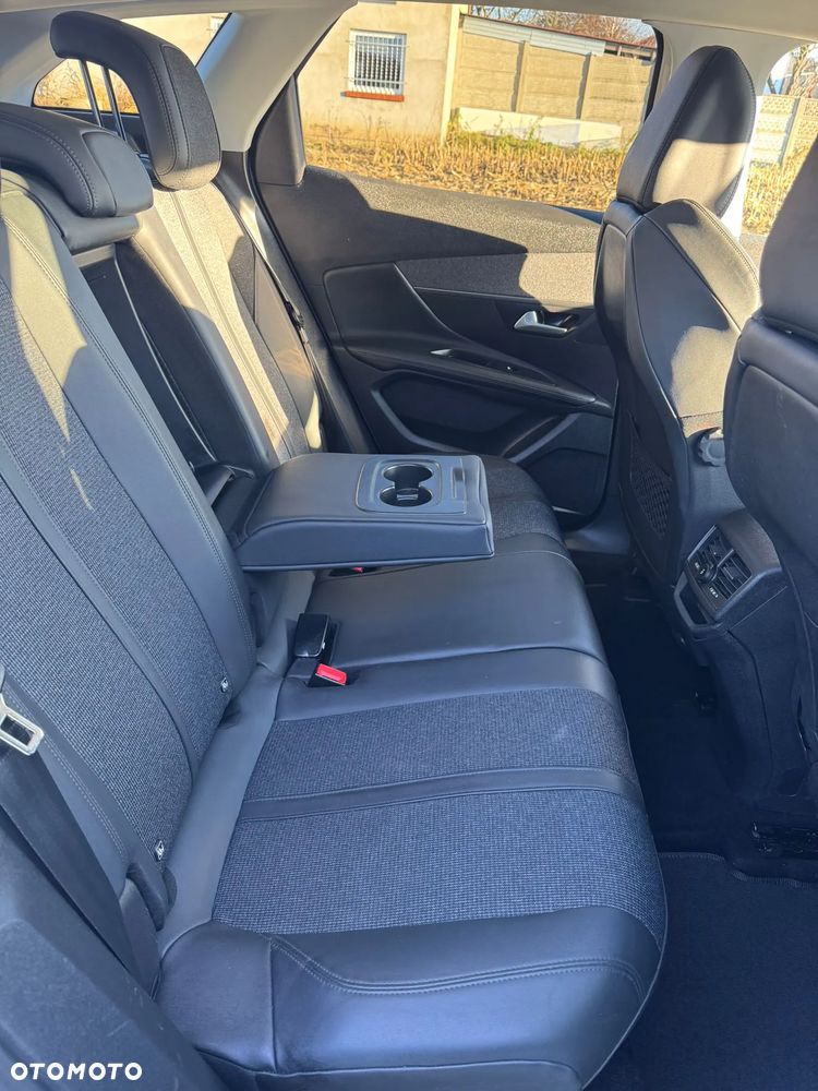 Peugeot 3008 - 19