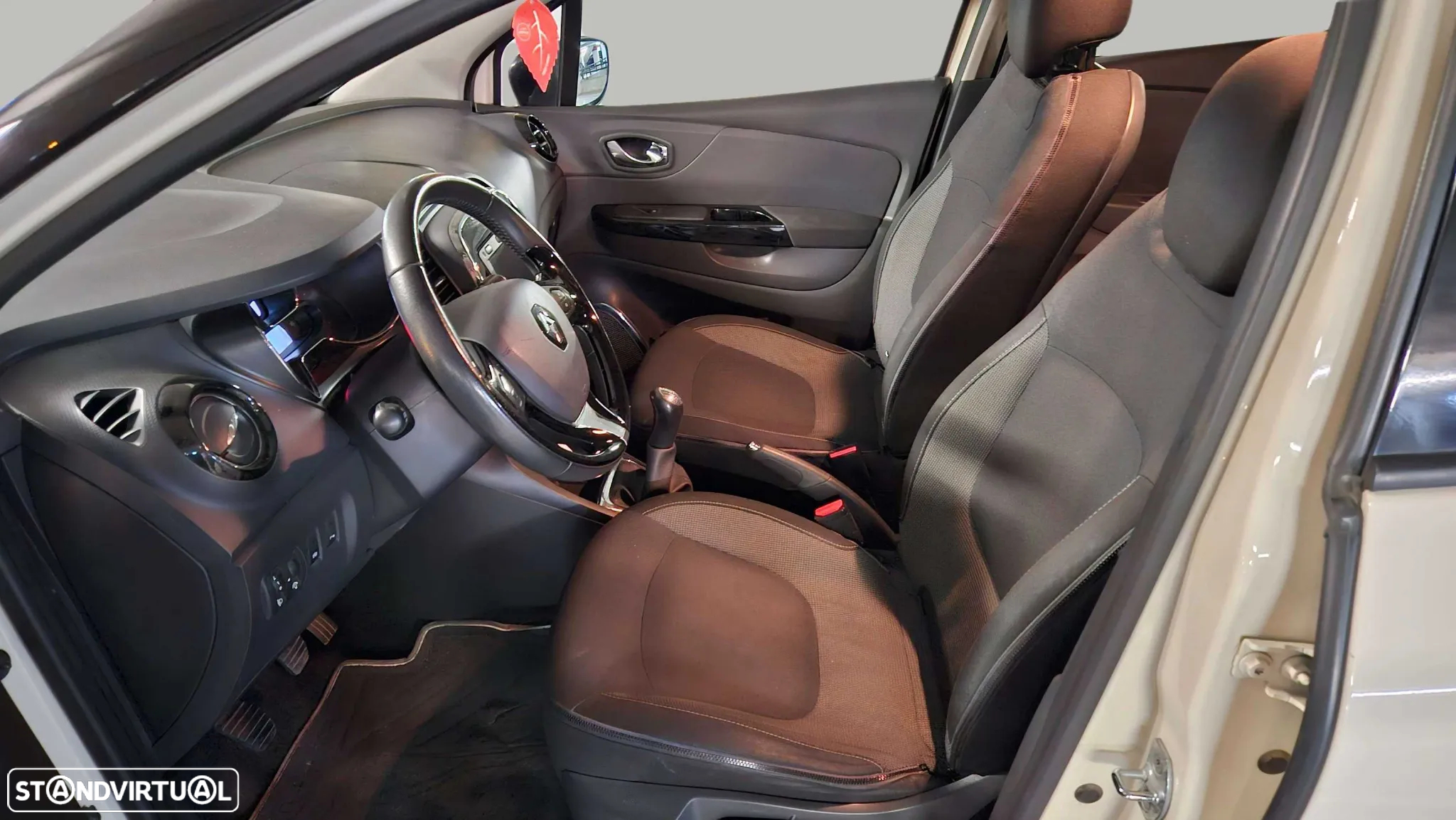 Renault Captur 1.5 dCi Exclusive - 12