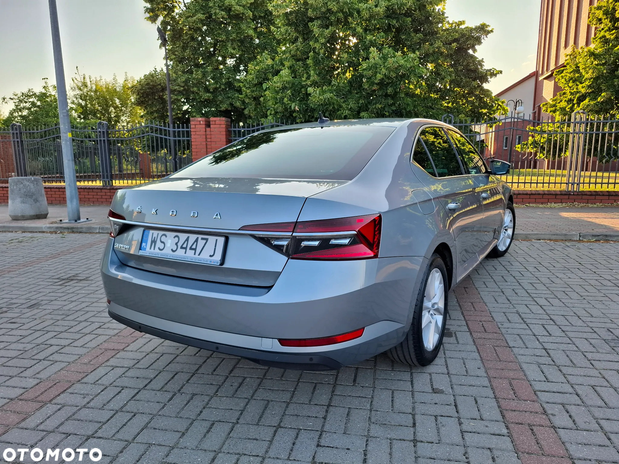 Skoda Superb 2.0 TSI Ambition DSG - 5