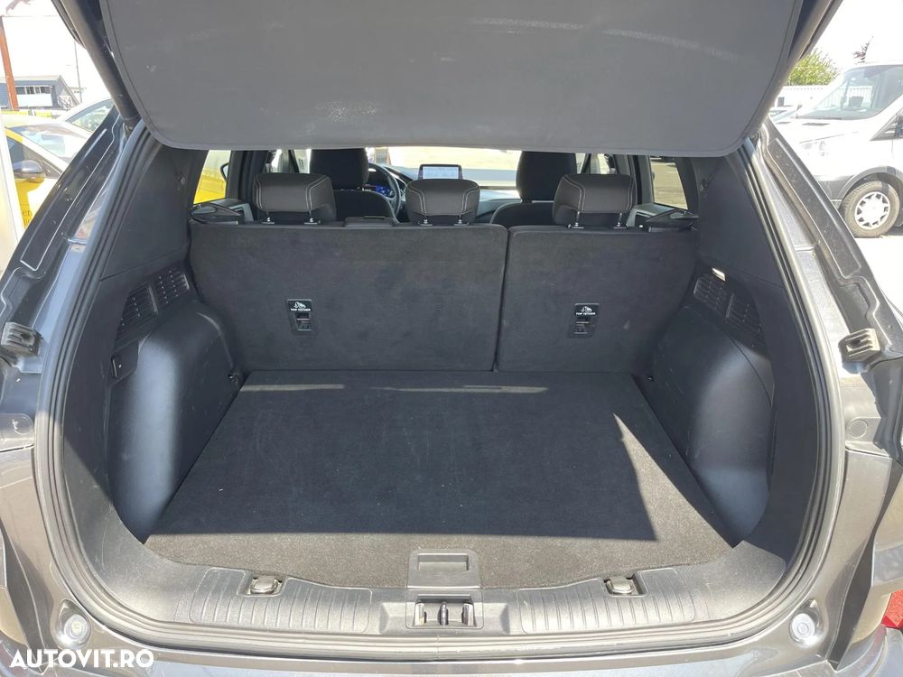 Ford Kuga - 23