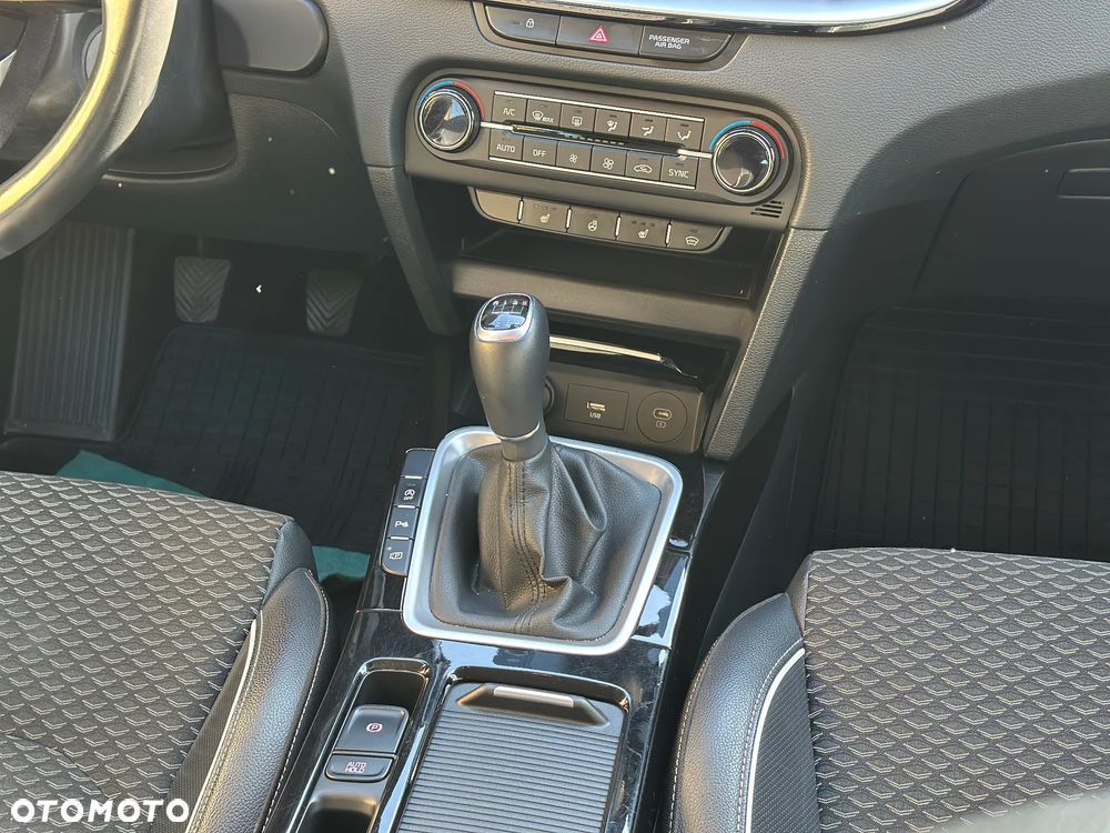 Kia Ceed 1.5 T-GDI L - 11