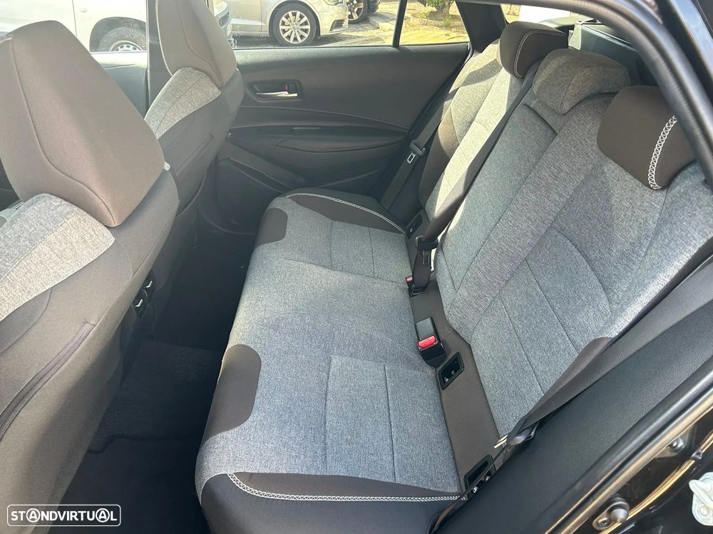 Toyota Corolla Touring Sports 1.8 Hybrid Trek - 30