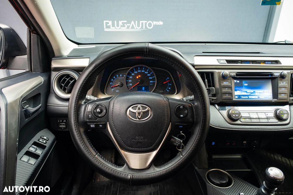 Toyota RAV4 2.0 D-4D 2WD Comfort - 23