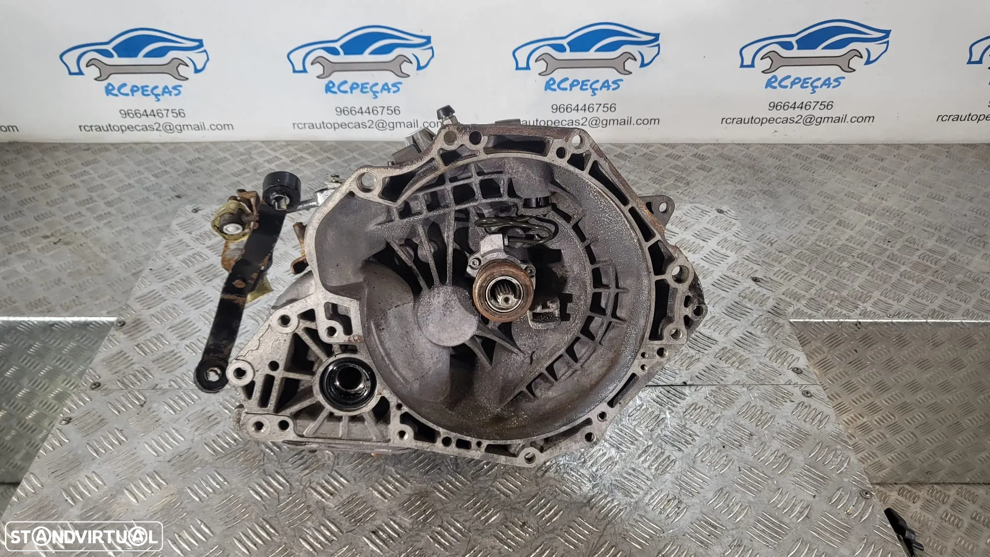 Caixa 5 Velocidades Opel Astra H GTC 1.6i Z16XEP T4C394 A08250974T4C394 - 2