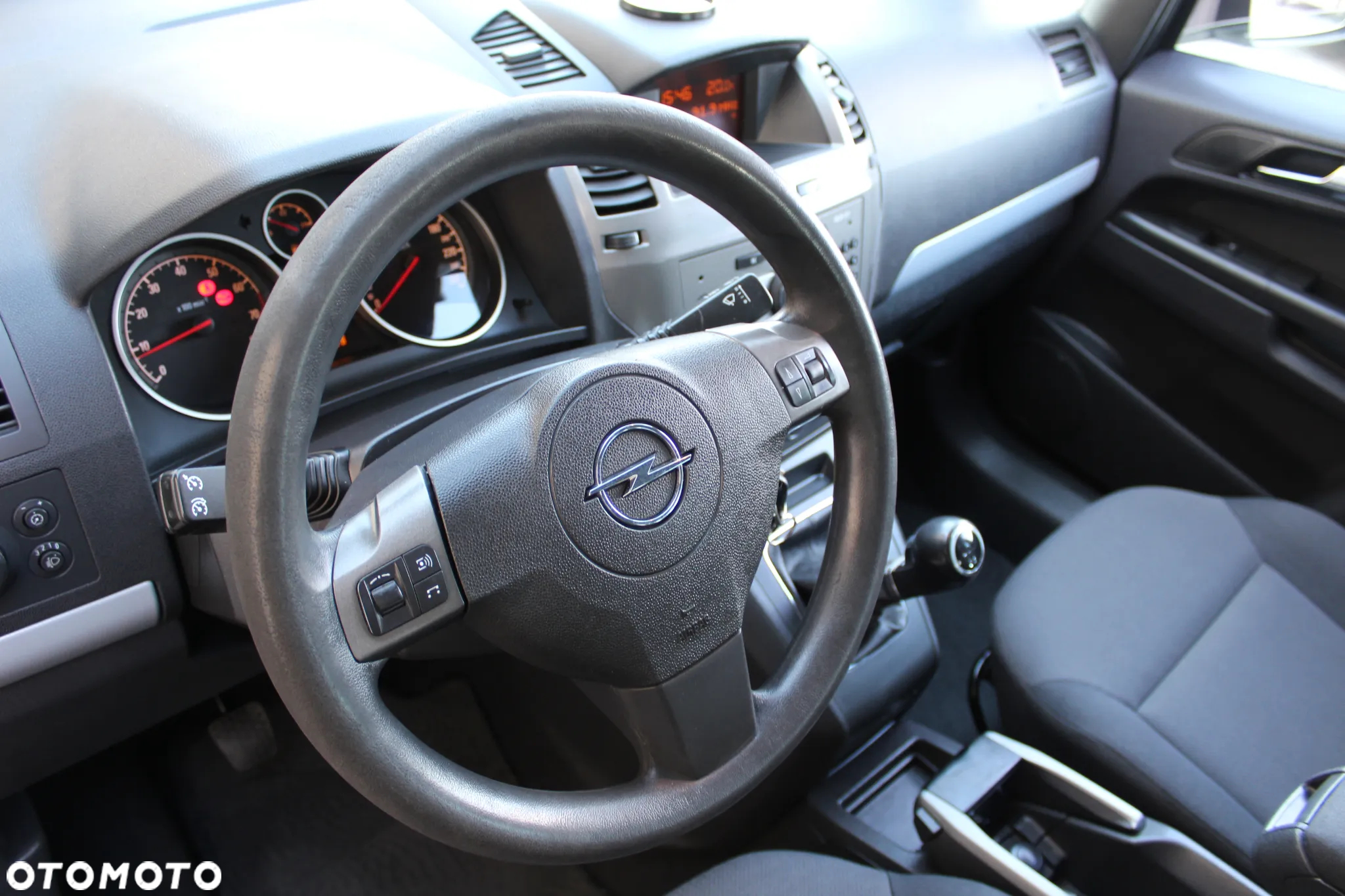 Opel Zafira 1.8 Enjoy - 13