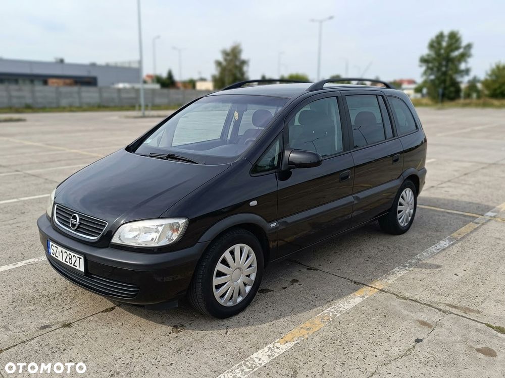 Opel Zafira - 1