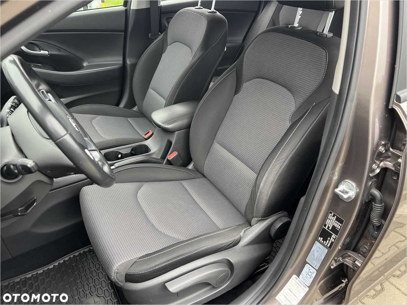 Hyundai i30 1.5 DPI Classic + - 9