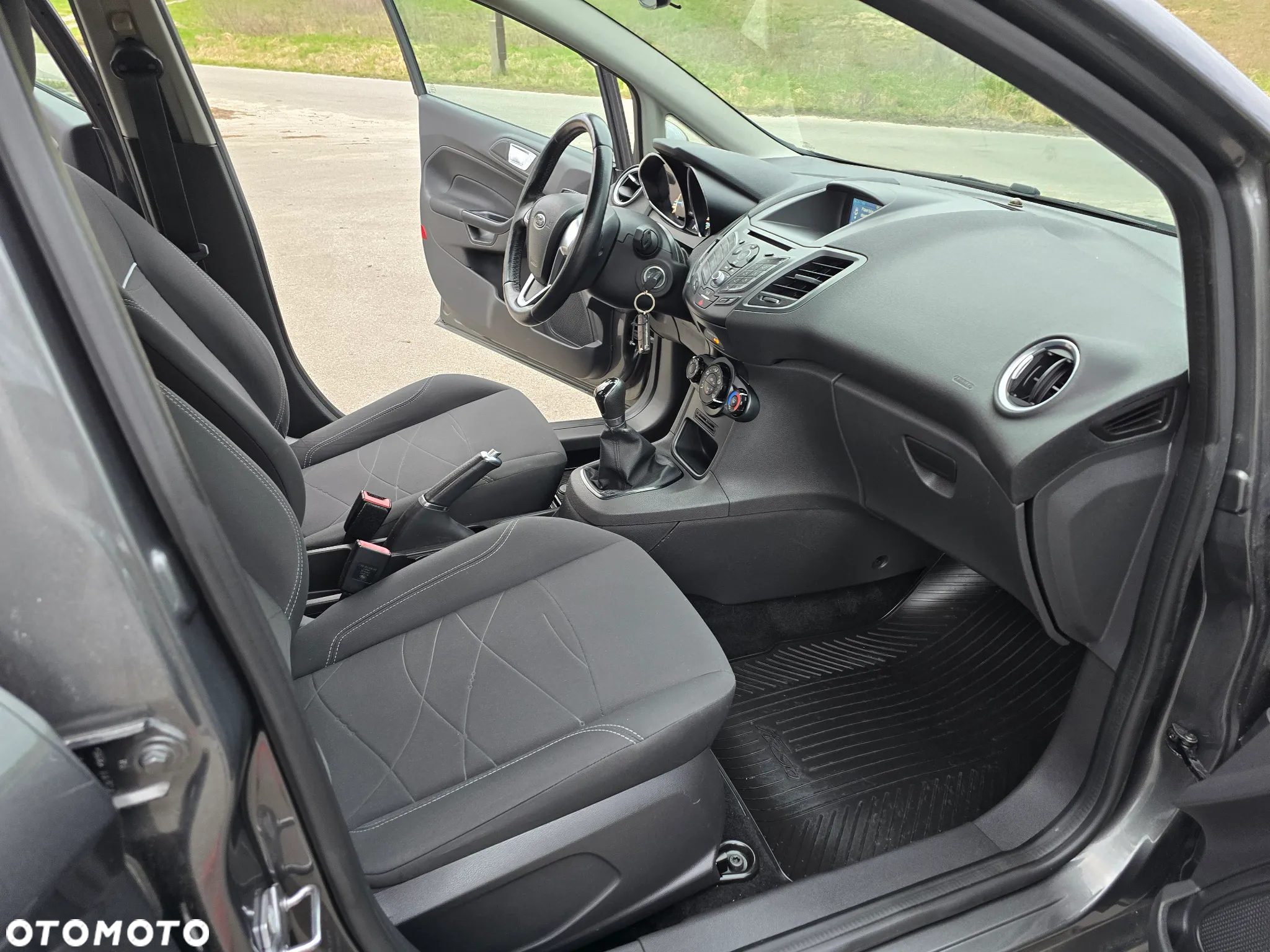 Ford Fiesta 1.0 EcoBoost Platinium X - 29