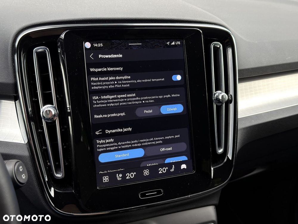 Volvo XC 40 - 28