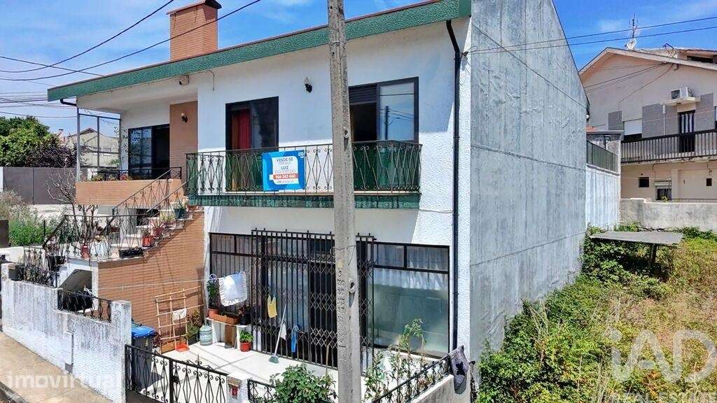 Casa / Villa T3 em Milheirós - Grande imagem: 3/40