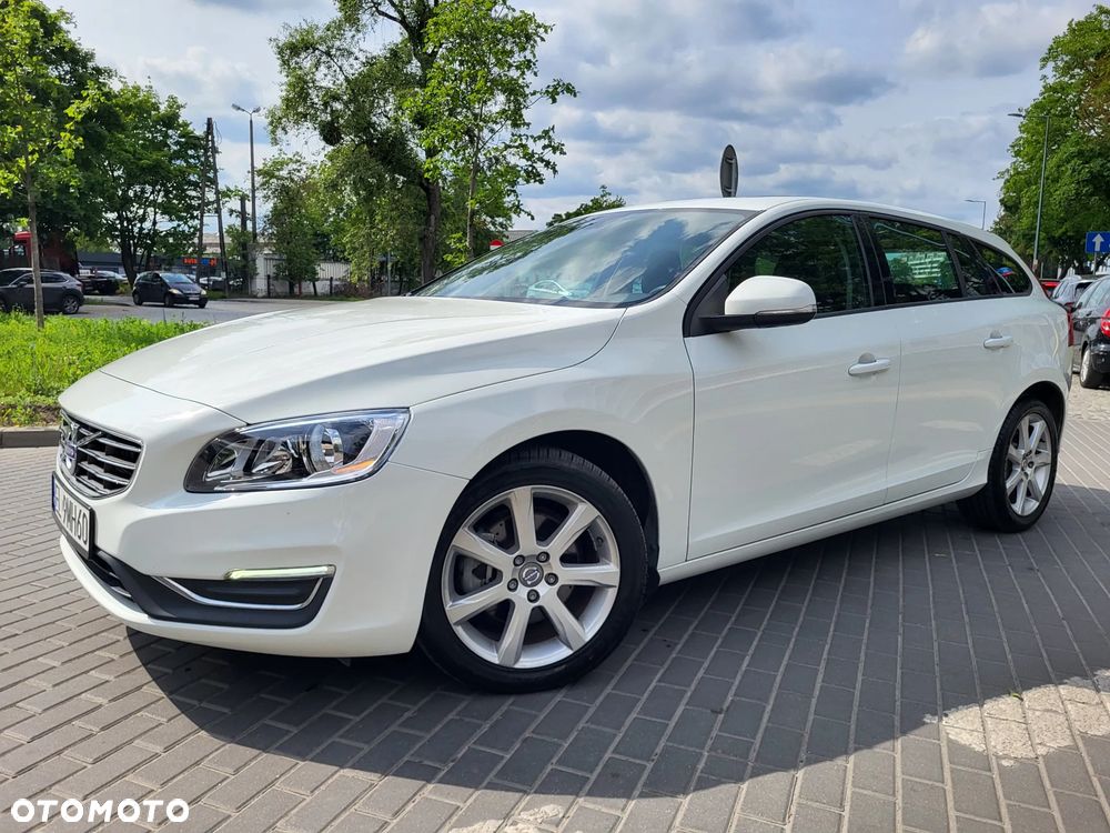 Volvo V60 T5 Geartronic Momentum - 3