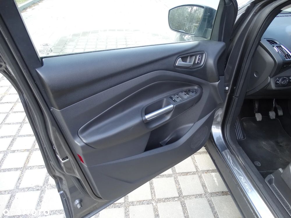 Ford Kuga 1.5 EcoBoost FWD Titanium Plus ASS - 23