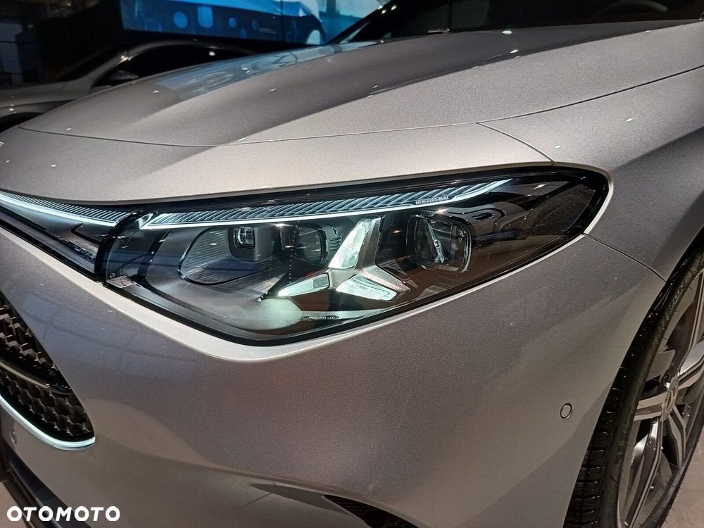 Mercedes-Benz CLA - 25