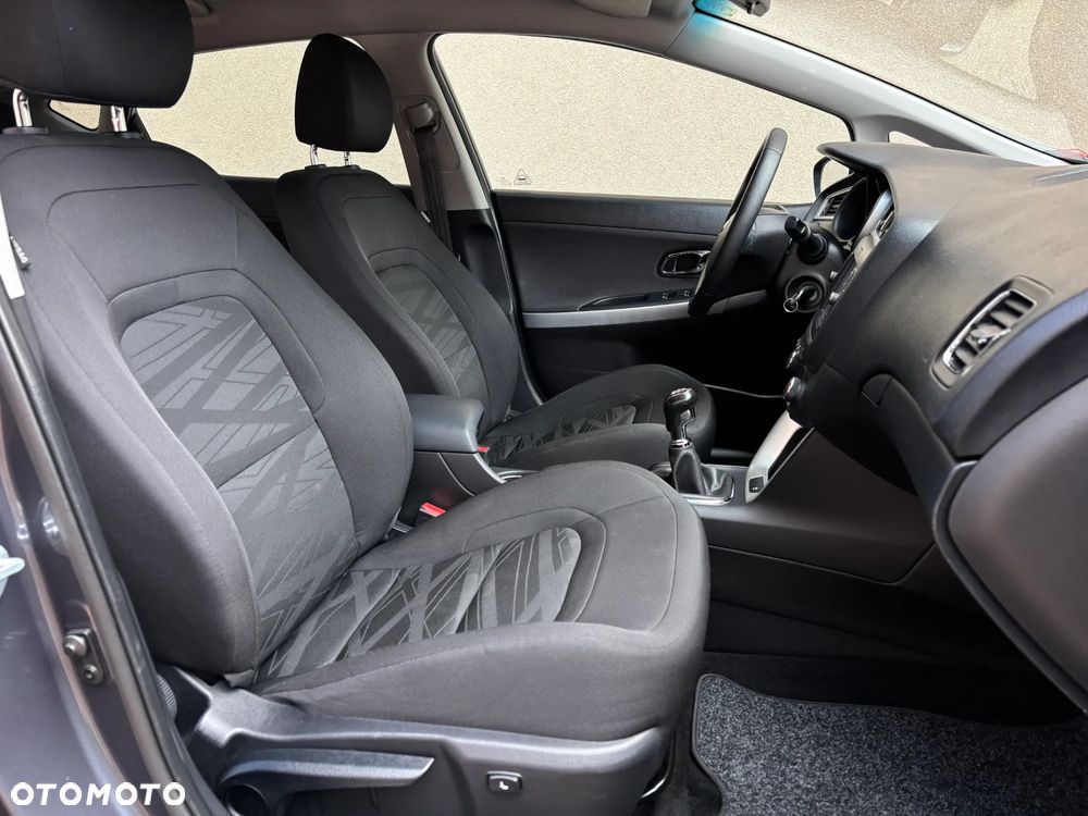 Kia Ceed 1.6 CRDi Smart - 24