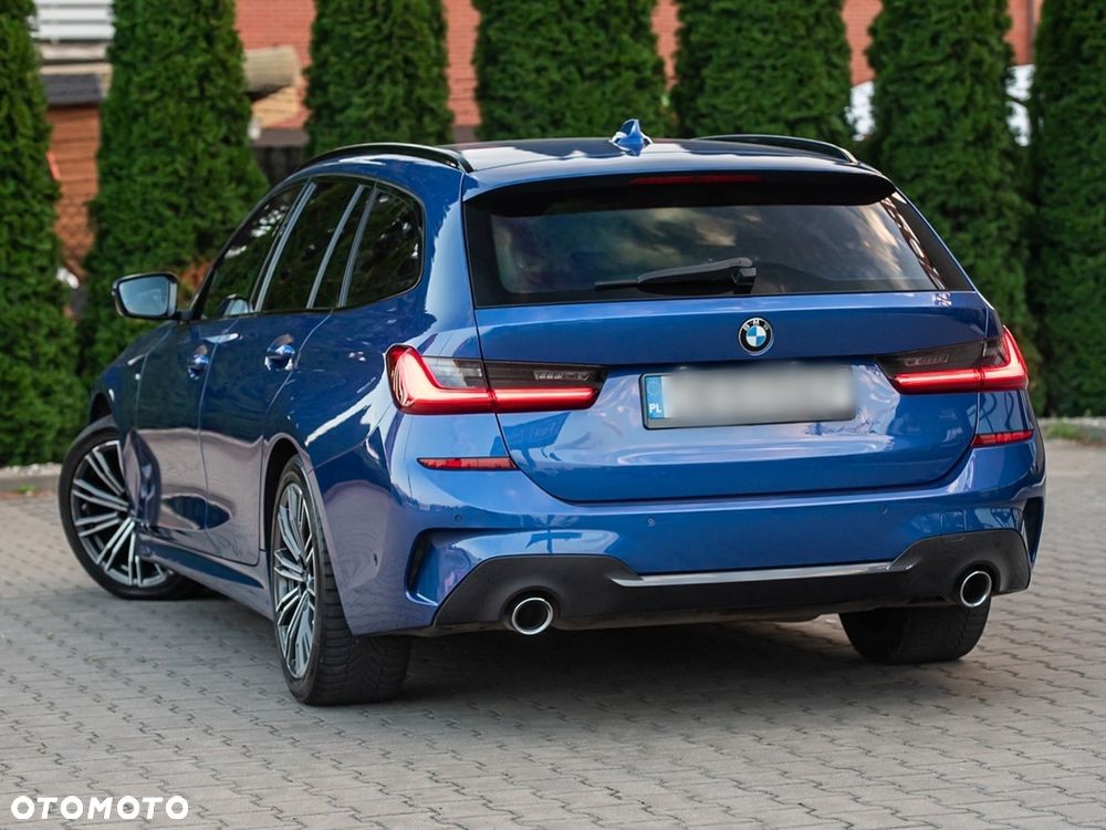 BMW Seria 3 318i M Sport - 8