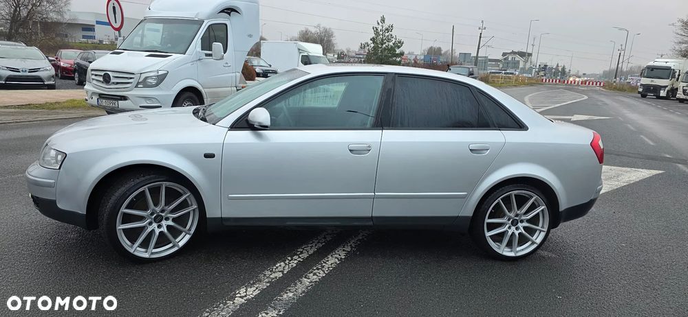 Audi A4 Limousine 1.8T - 18
