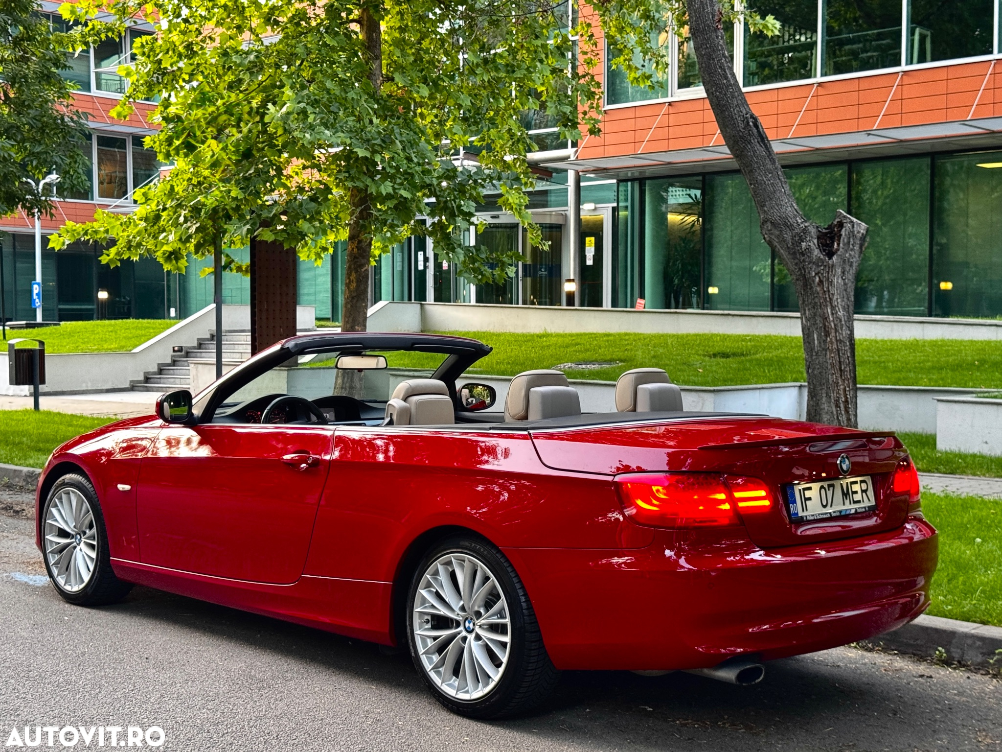 BMW Seria 3 318i - 3
