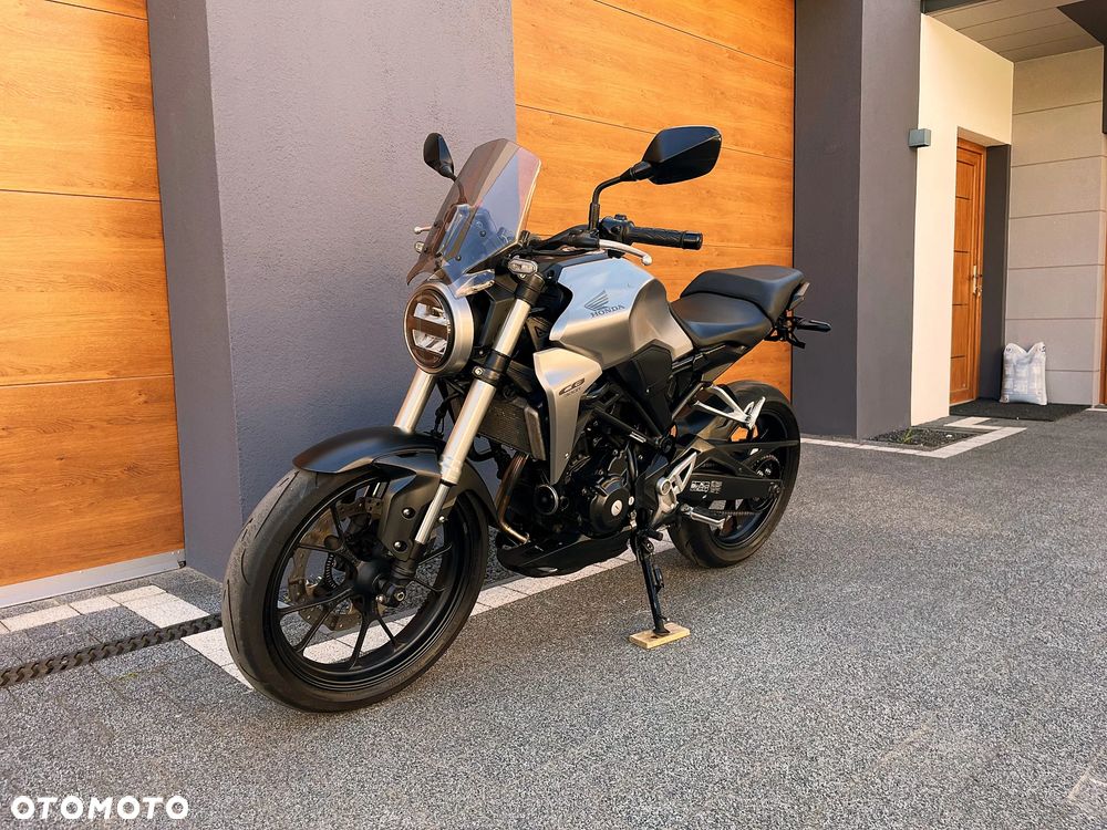 Honda CB - 4