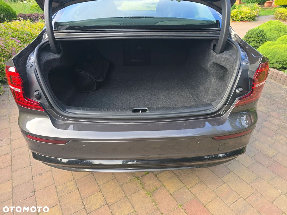 Volvo S60 B5 B AWD Plus Dark - 15