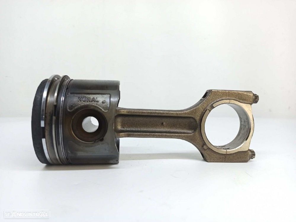 BIELA BMW X3 (E83) 2.0D - 1