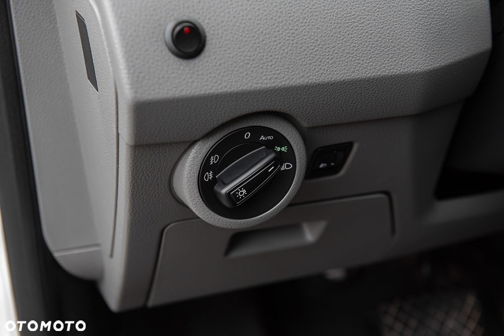 Volkswagen Transporter - 11