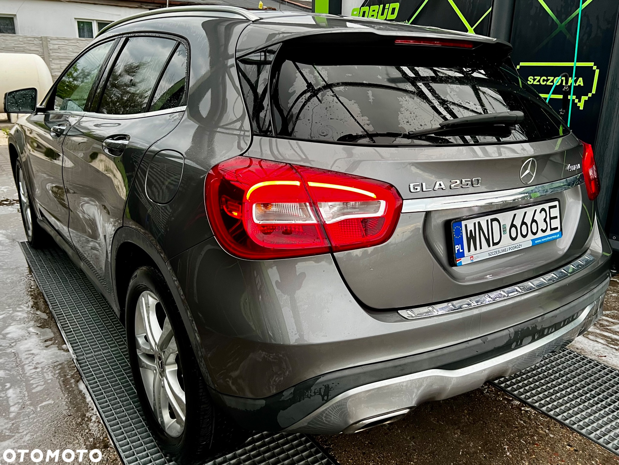 Mercedes-Benz GLA 250 4Matic 7G-DCT UrbanStyle Edition - 4