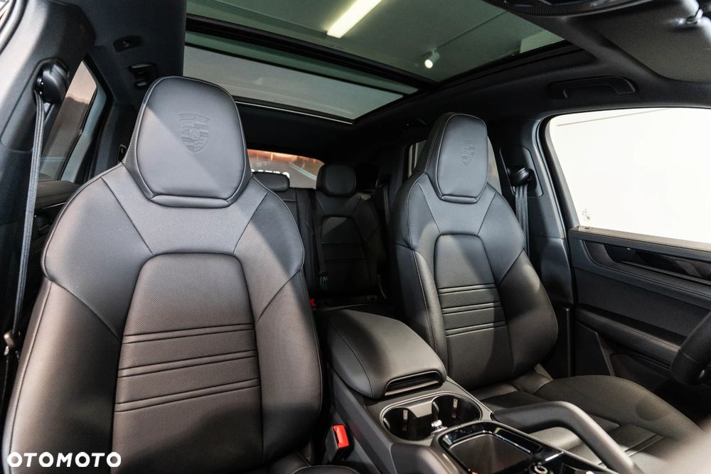 Porsche Cayenne E-Hybrid PHEV Black Edition - 15