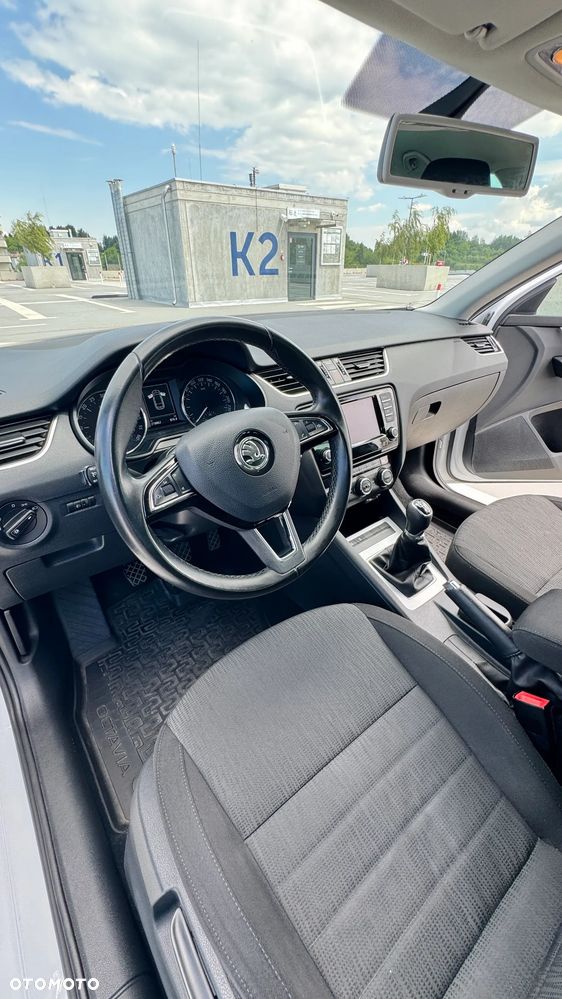 Skoda Octavia 2.0 TDI Style - 10