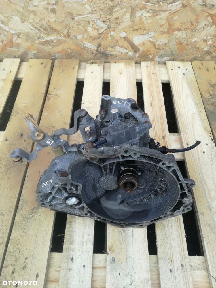 opel corsa d skrzynia biegów 2uw429 manualna 1.2 benzyna 86km 2013r - 2