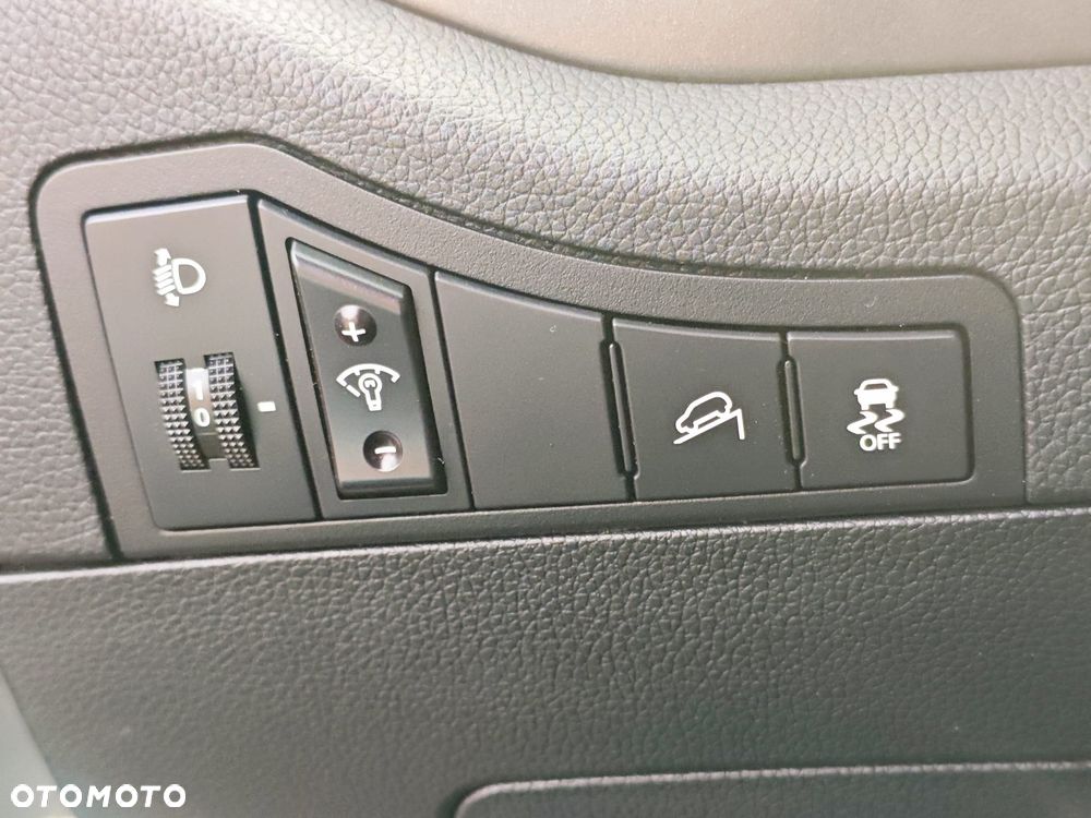 Kia Sportage 2.0 CRDI 2WD Attract - 35