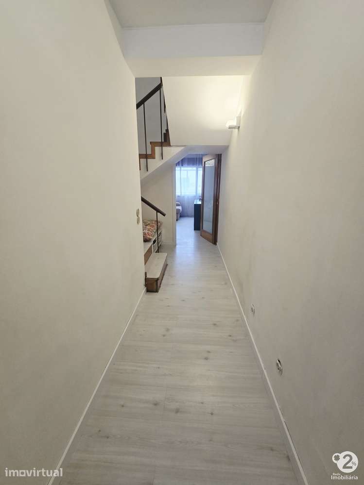 Apartamento T4 Duplex em Ramalde ( próximo ao metro) - Grande imagem: 3/21