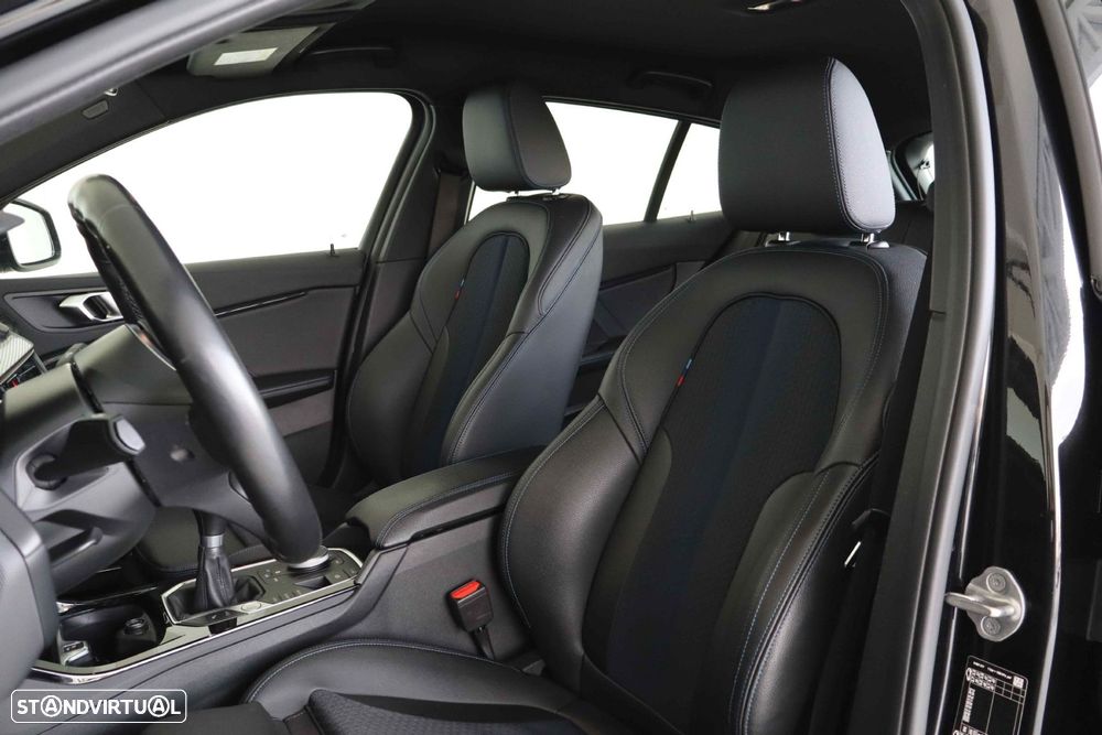BMW 116 d Pack Desportivo M - 43