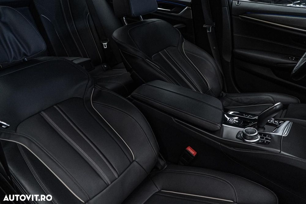 BMW Seria 5 520e AT PHEV - 34