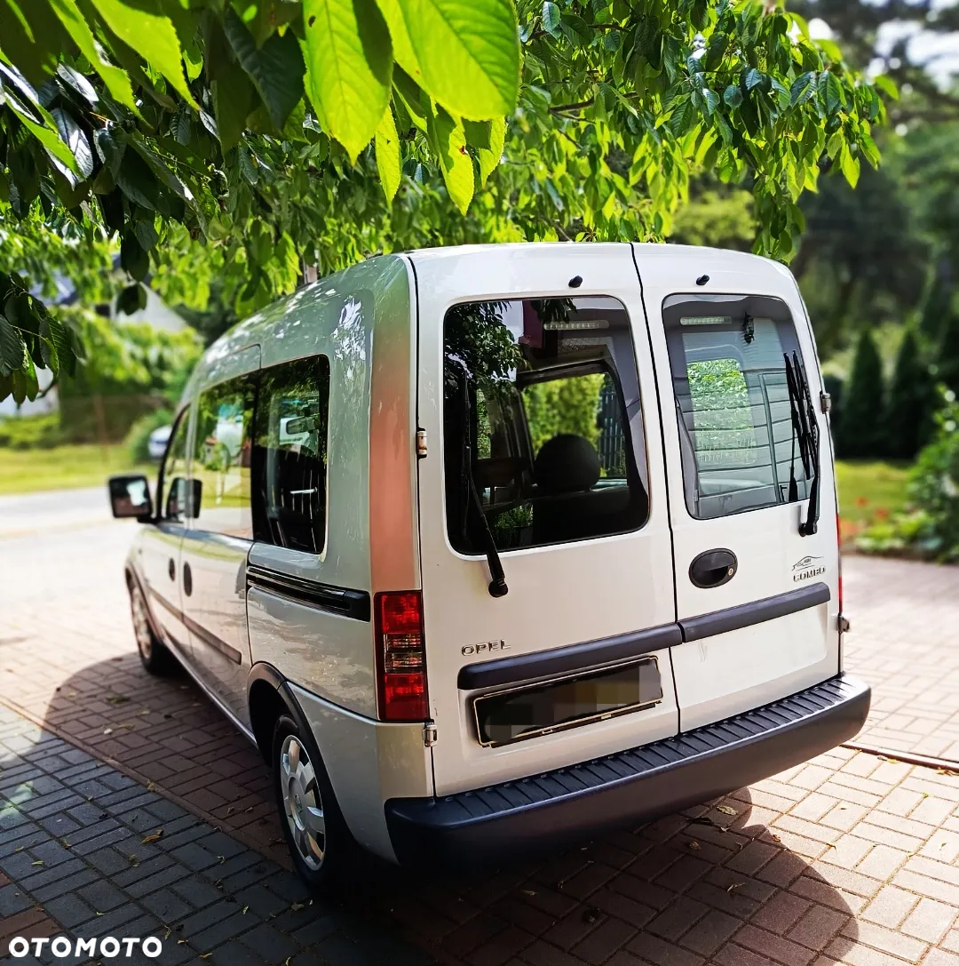 Opel Combo Tour 1.6 N-Joy - 4