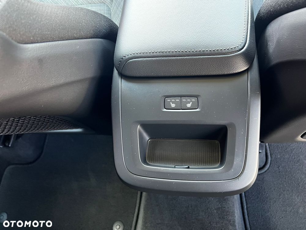 Volvo XC 60 B4 D Core - 17