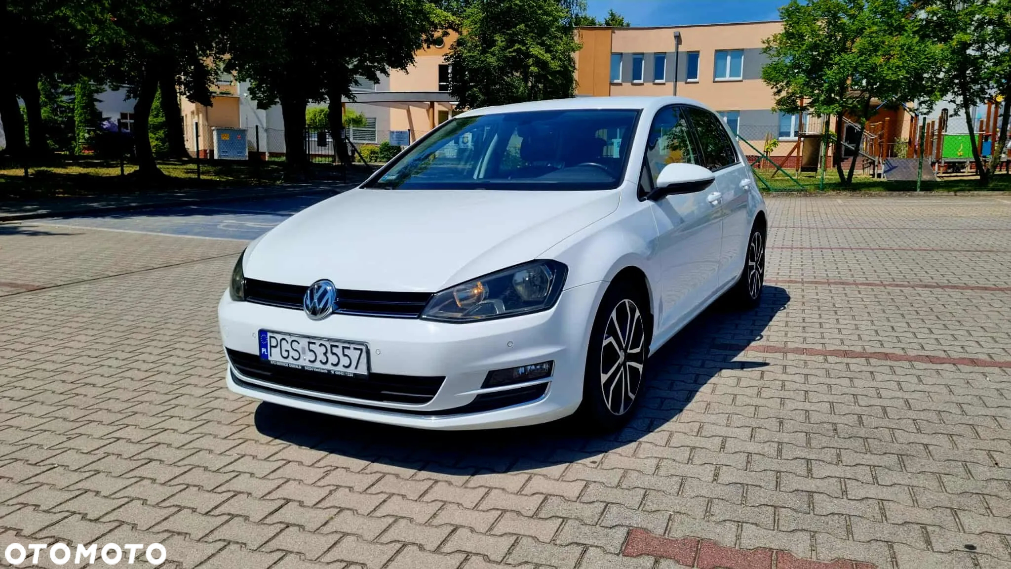 Volkswagen Golf 1.6 TDI BlueMotion Technology DSG Allstar - 7