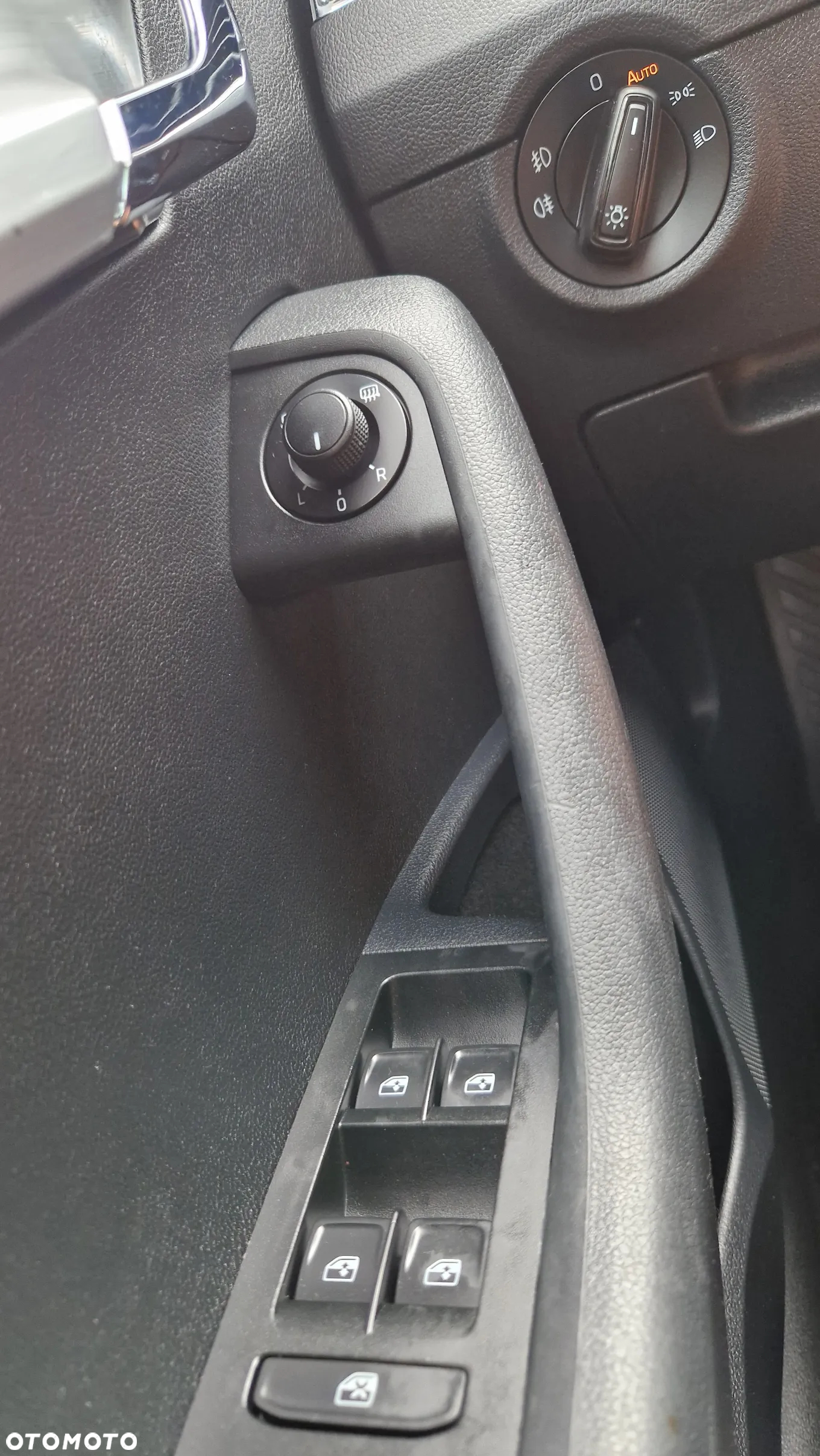Skoda Octavia 1.6 TDI DSG Clever - 20