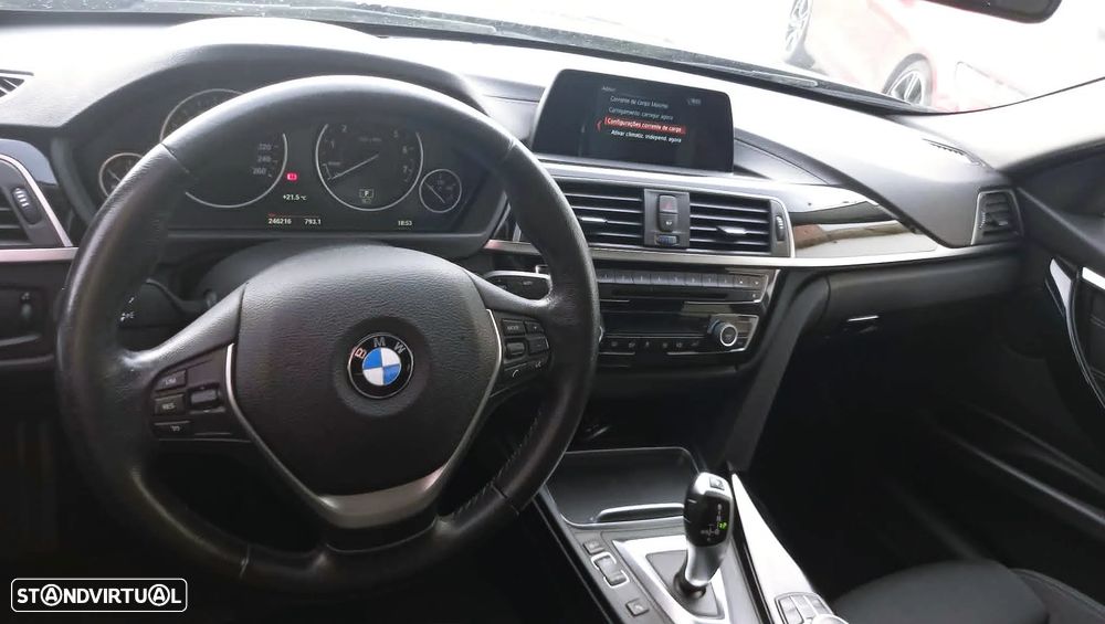 BMW 330 e iPerformance Advantage - 30