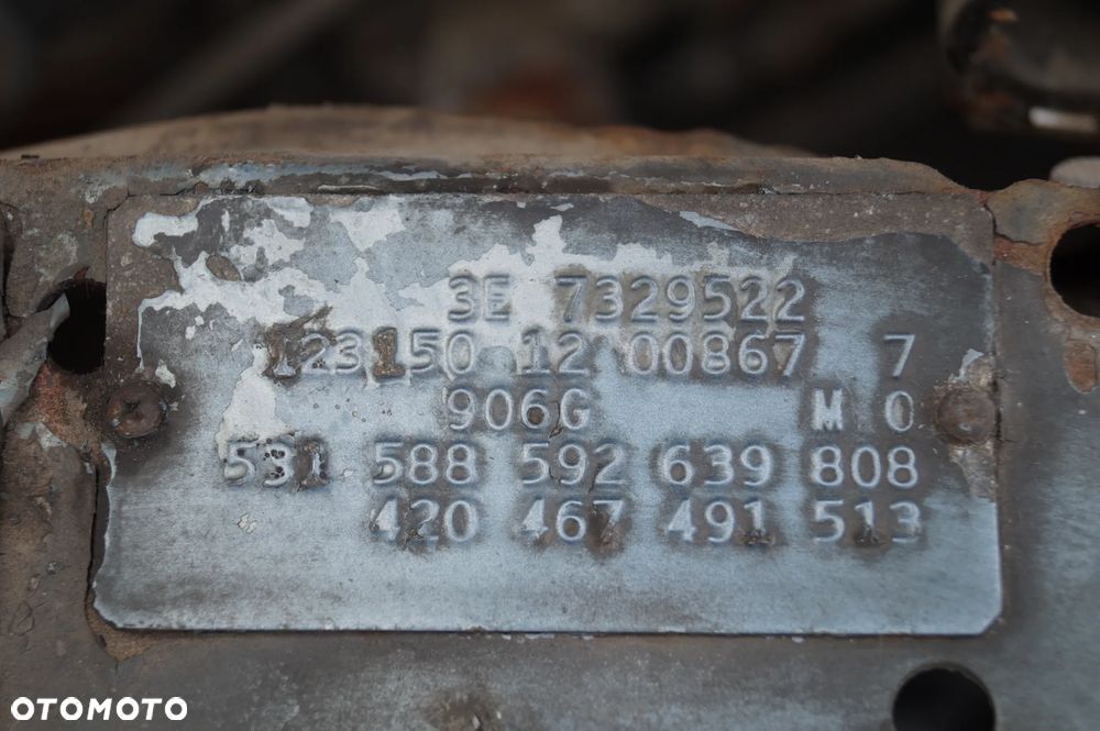 Mercedes-Benz W123 - 31