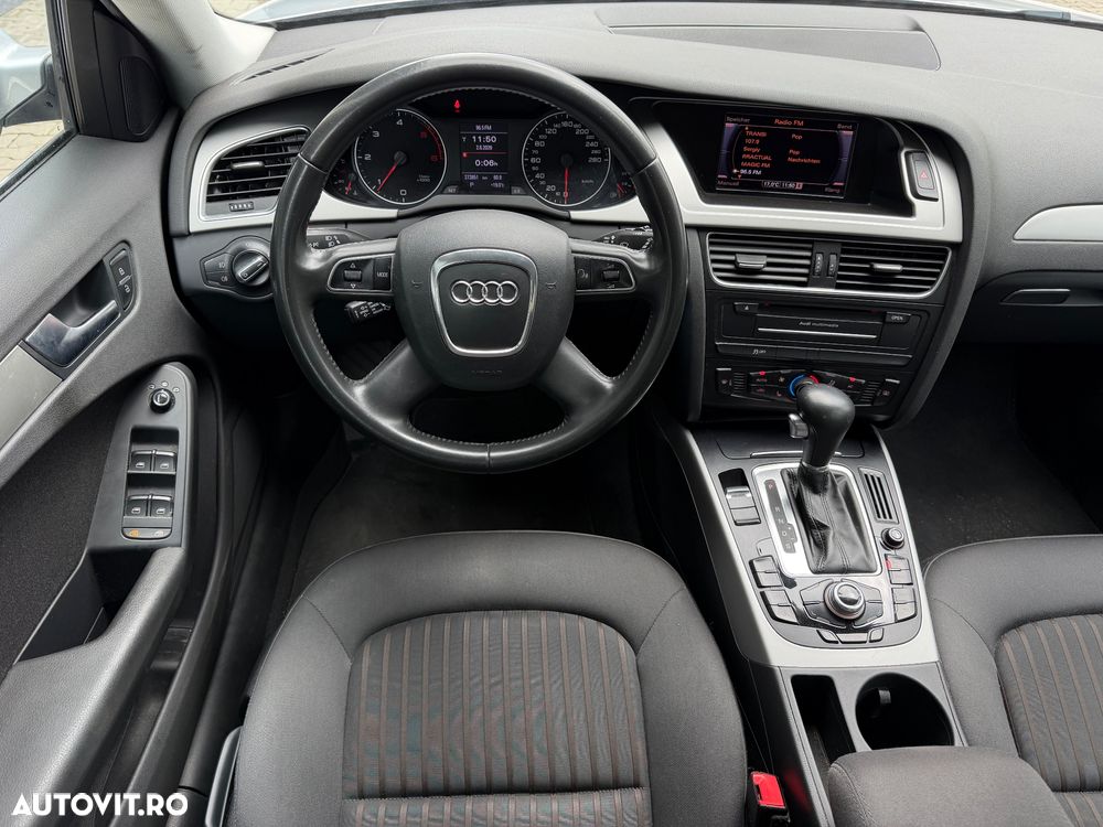Audi A4 2.0 TDI DPF multitronic Attraction - 12
