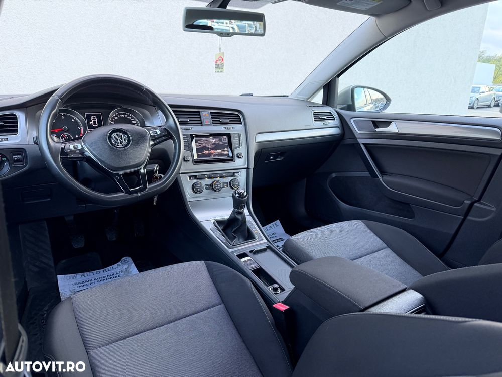 Volkswagen Golf 1.6 TDI BlueMotion Technology Comfortline - 19