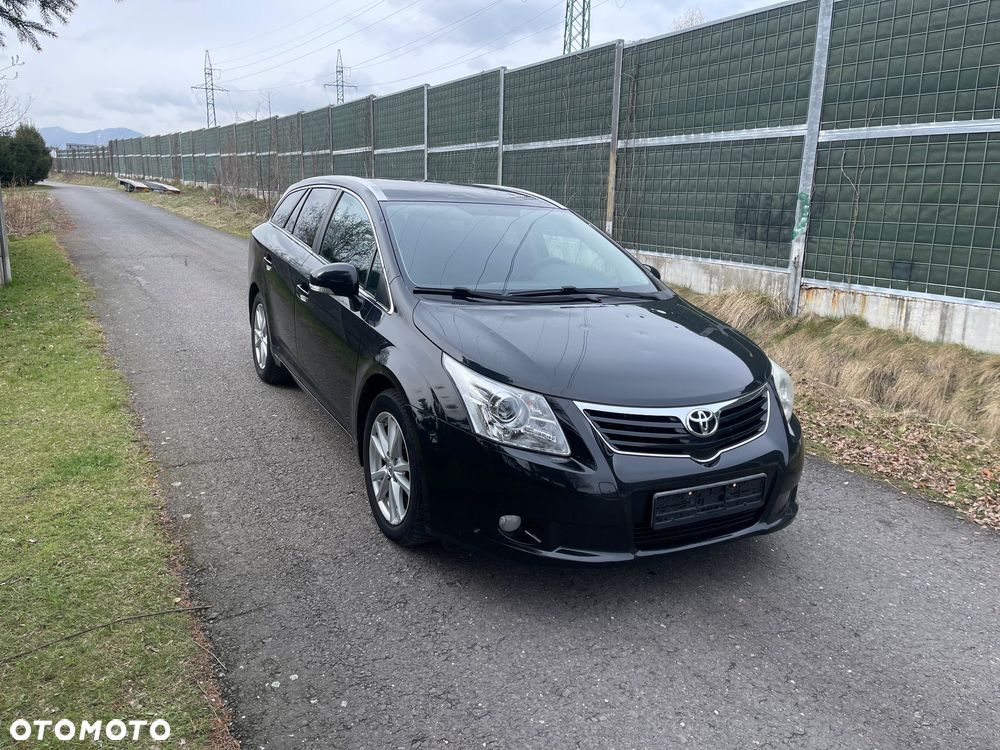 Toyota Avensis 2.2 D-4D Sol Plus NAVI - 1